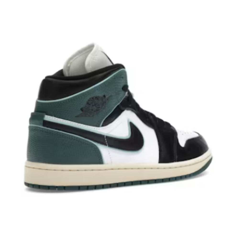 Nike Air Jordan 1 Mid WMNS