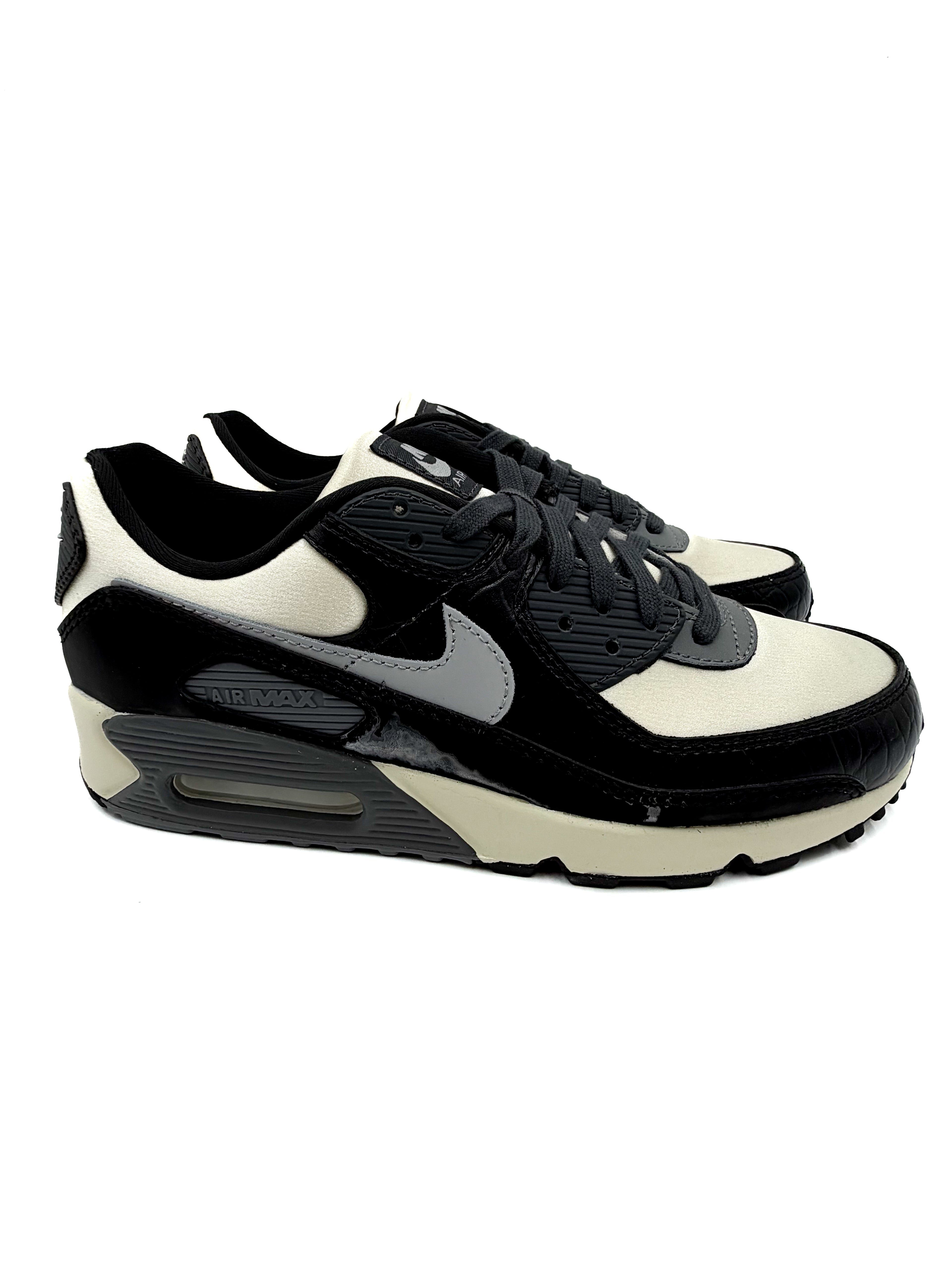 Nike Air Max 90 – Black & Cream Edition