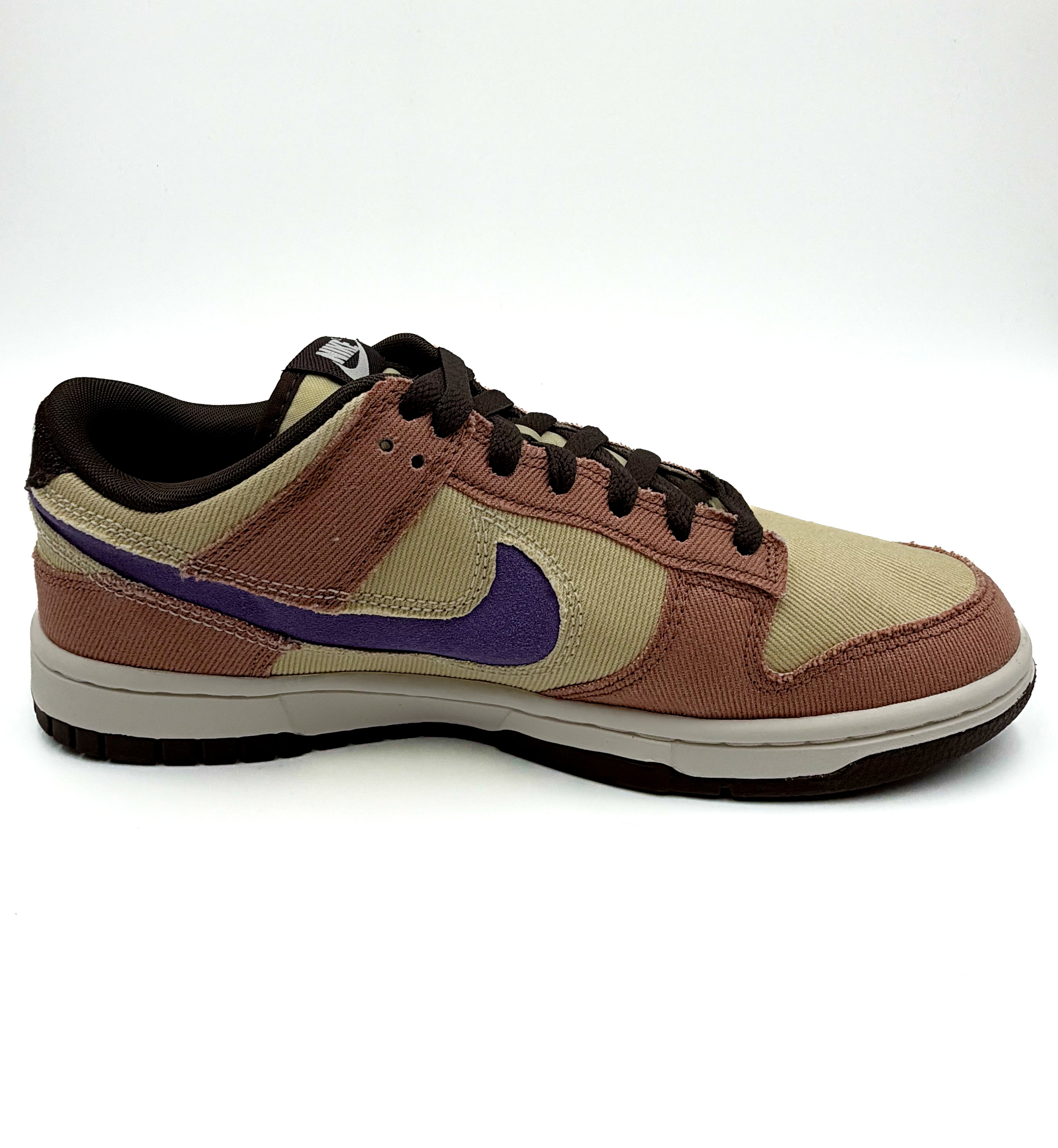 Nike Dunk Low Beige/Café con Swoosh Morado – Estilo Retro