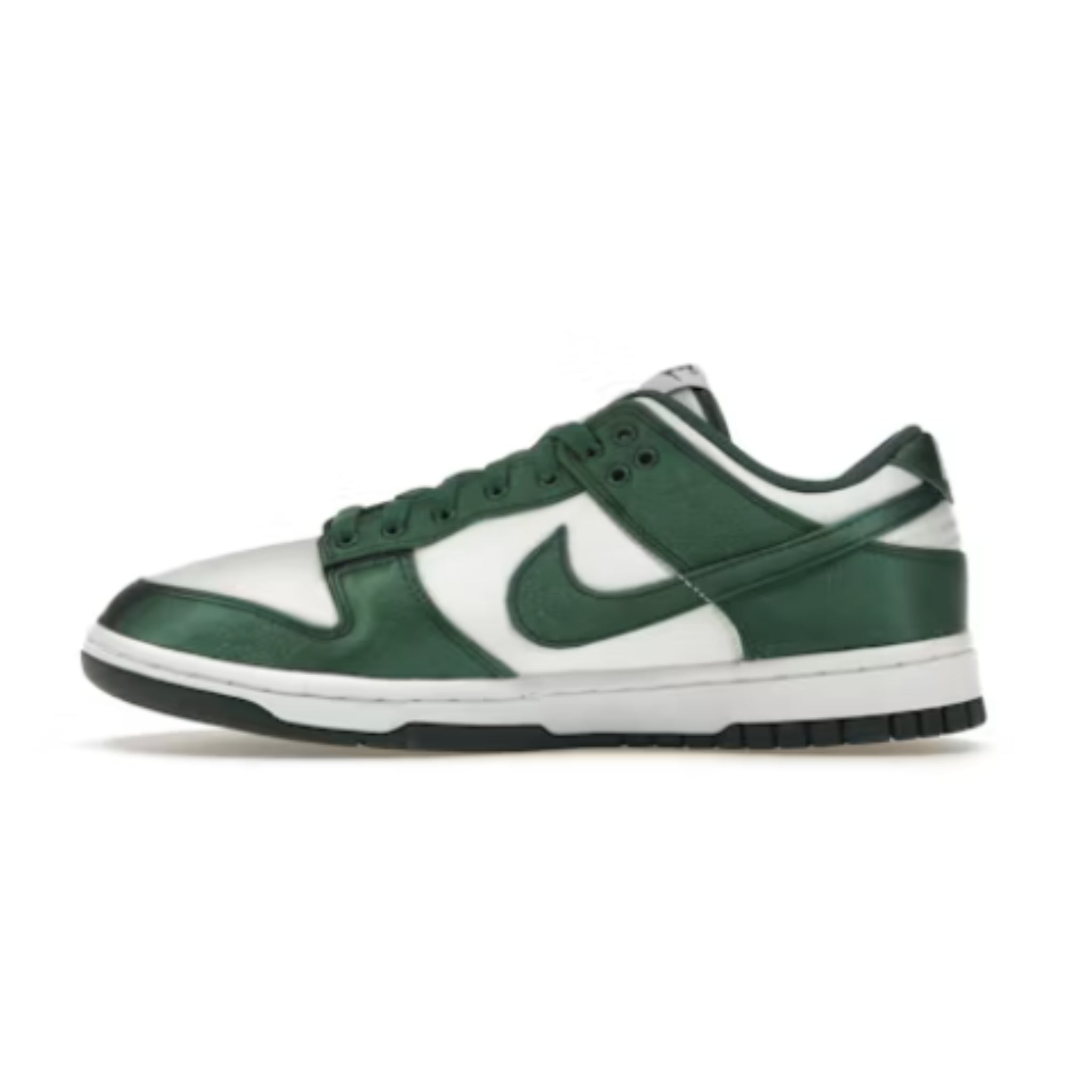 Nike Dunk Low ESS SNKR