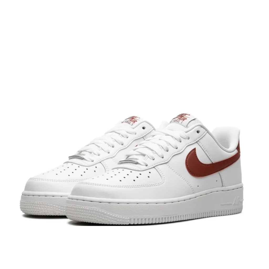 NIKE WMNS Air Force 1 '07