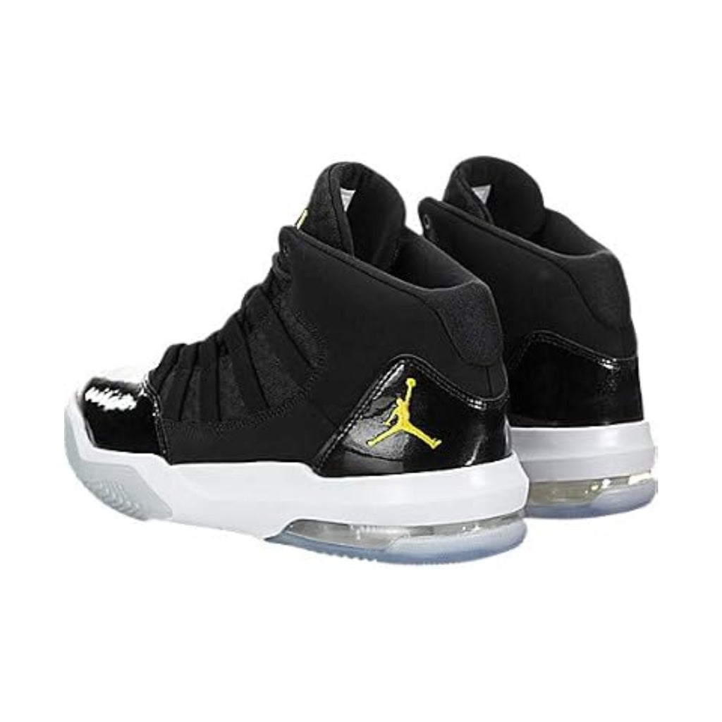 Nike Jordan Max Aura