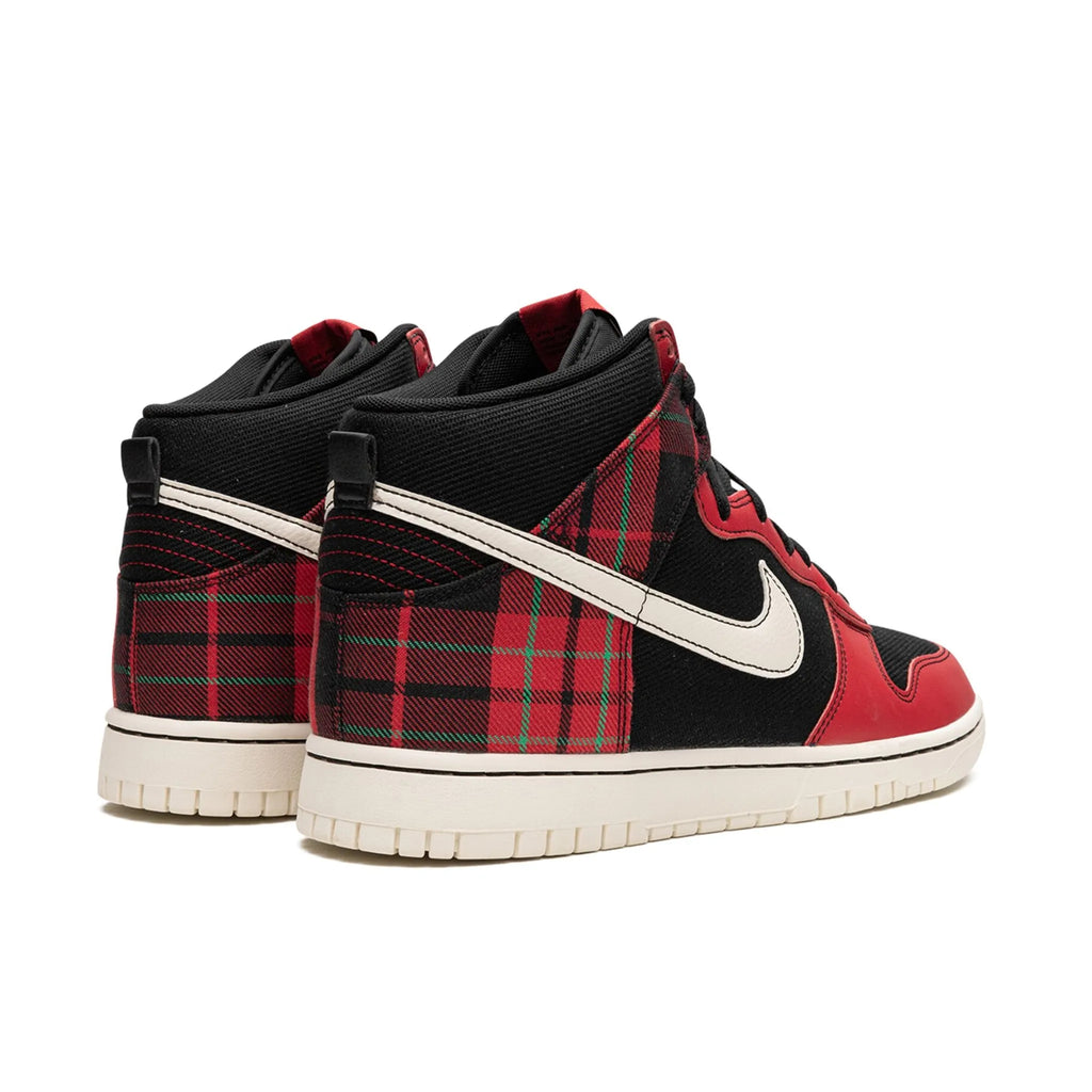 Nike Dunk HI SE