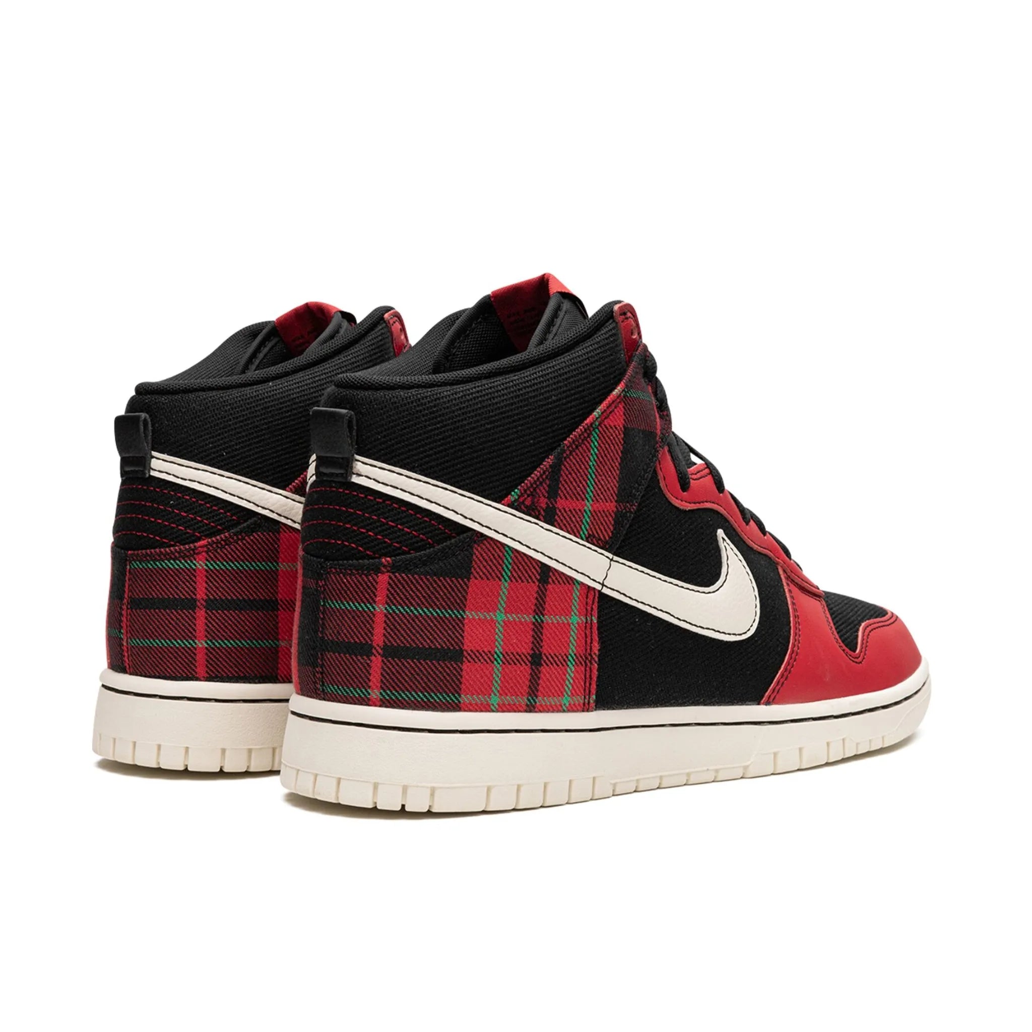 Nike Dunk HI SE